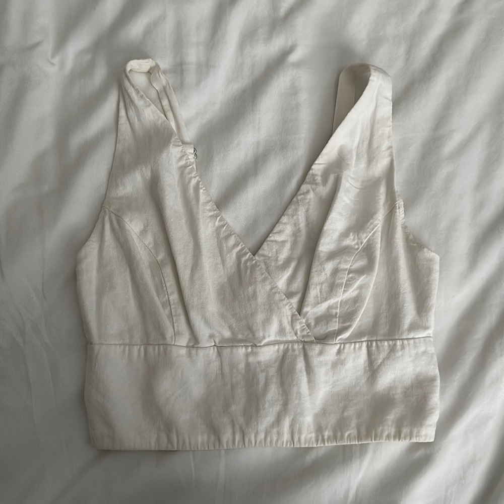 BRANDY MELVILLE Crop Top in White